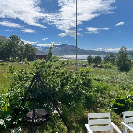 Hos Laura & Valdemar Villa Nord-Lenangen ภายนอก รูปภาพ