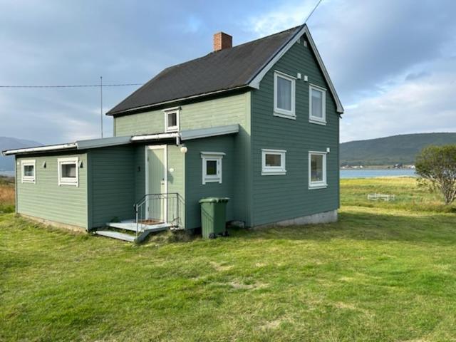 Hos Laura & Valdemar Villa Nord-Lenangen ภายนอก รูปภาพ